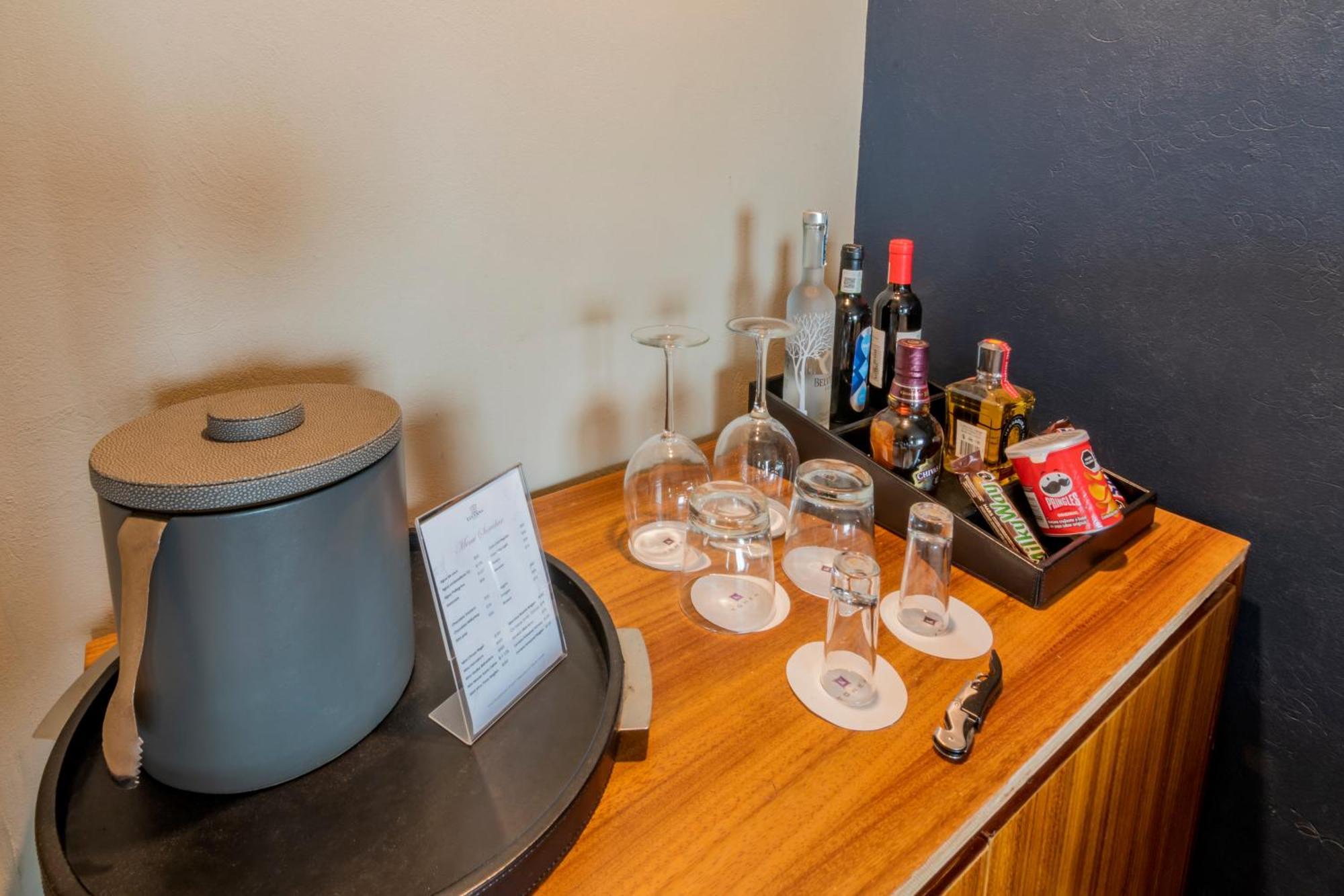 恩塞纳达托雷卢塞纳酒店 恩塞纳达港 外观 照片